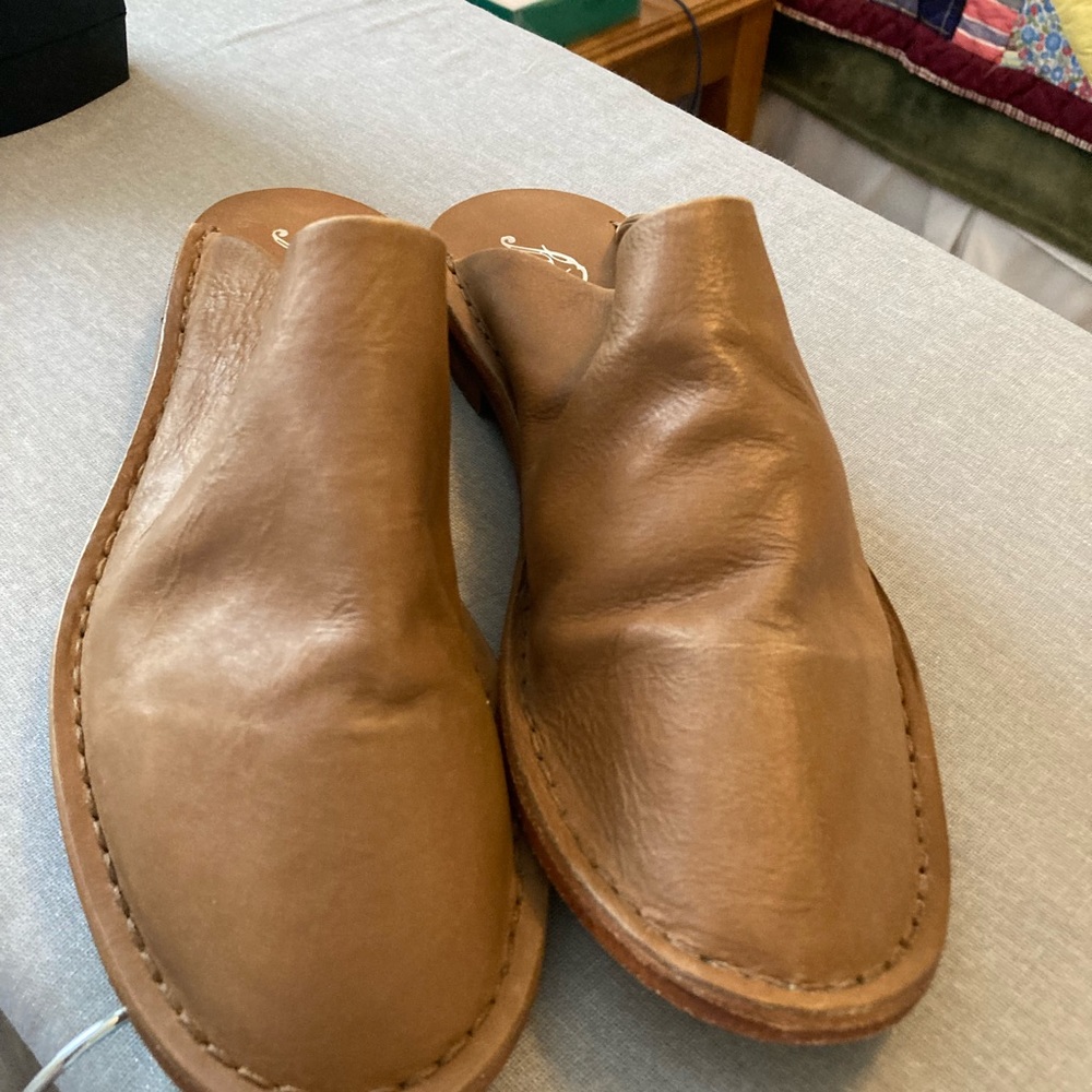 Free People clogs
